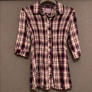 Comfy button down. Hides belly well.